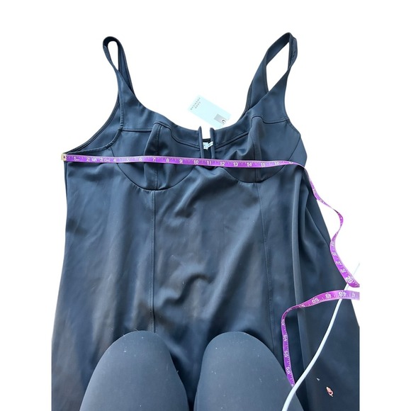 Good American Scuba U Ring Corset
NWT Midi Dress Black Fitted Size 5 - Picture 9 of 11